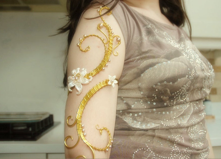 Gold & Brown swirly Arm Cuff
